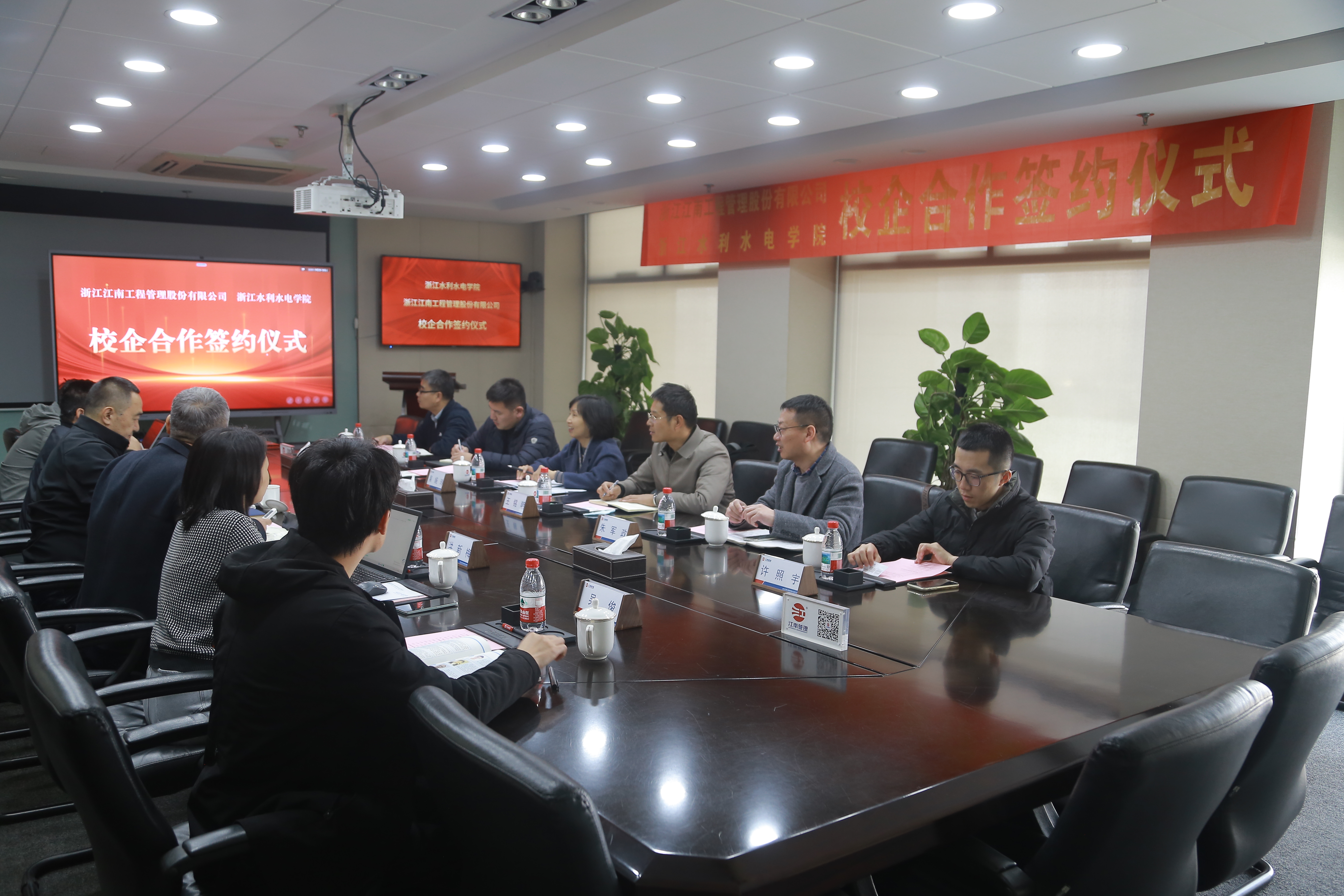 IMG_8647.JPG IMG_8647.JPG